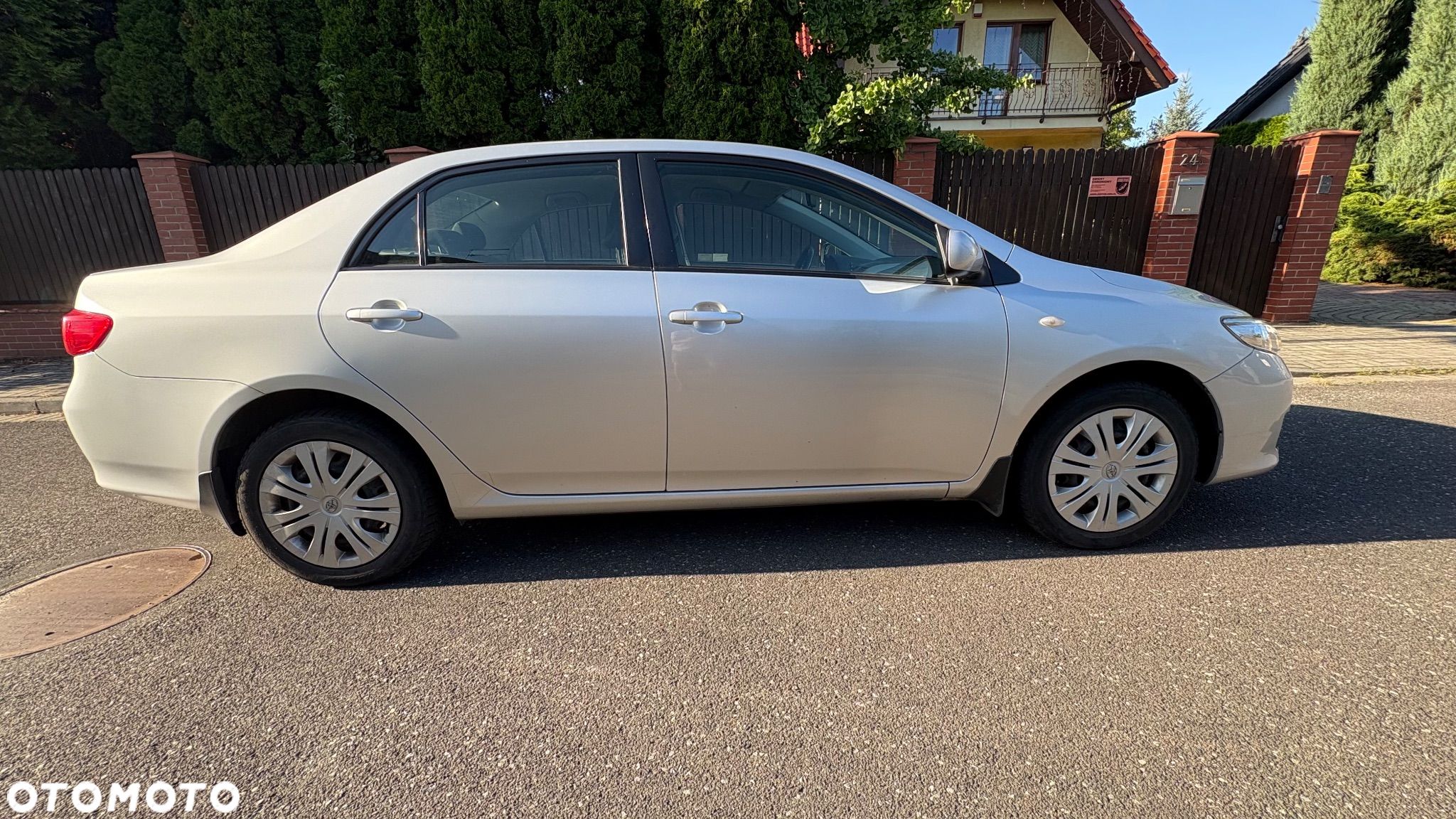 Toyota Corolla - 1