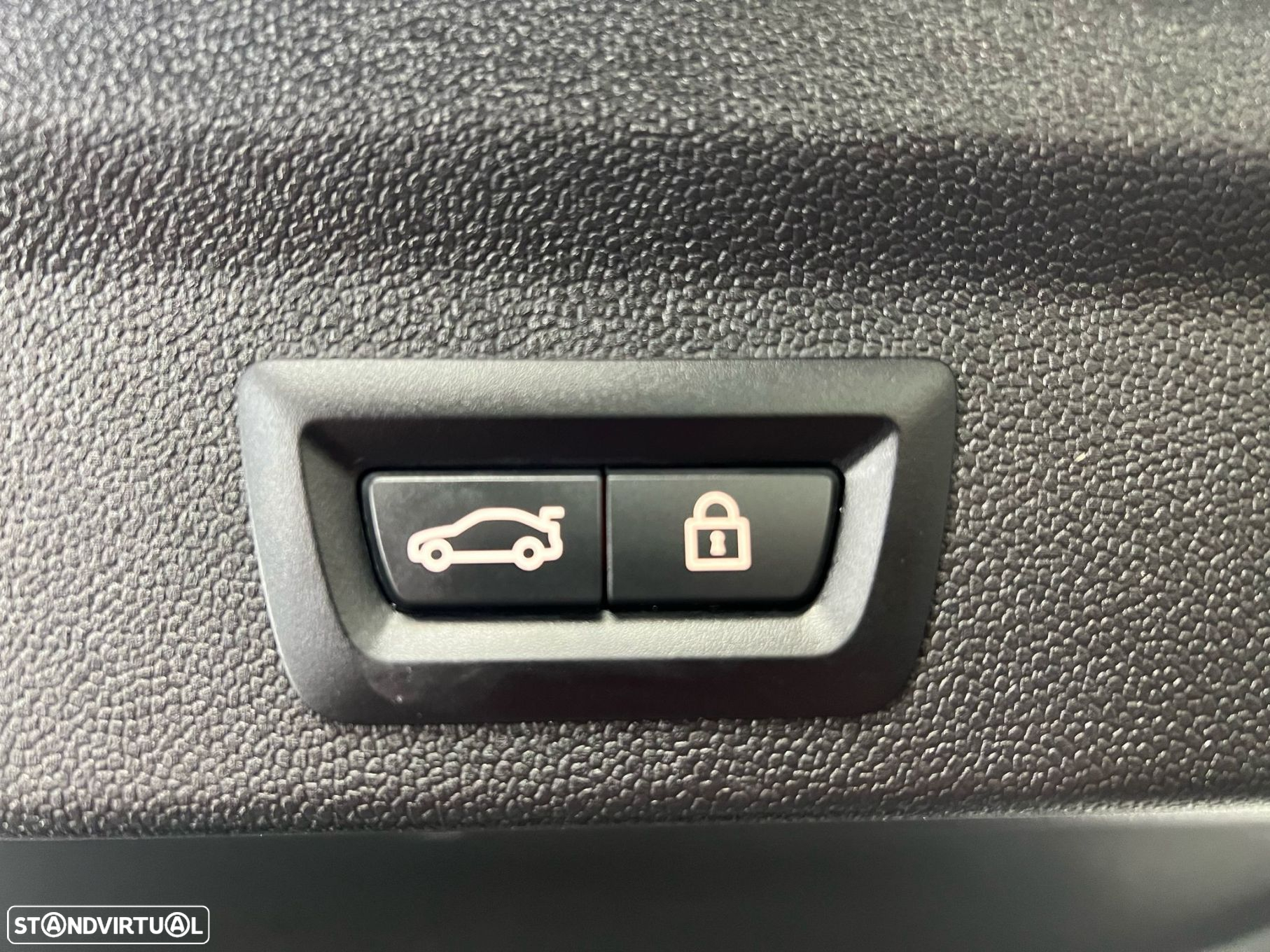 MINI Countryman Cooper SE ALL4 Auto - 23
