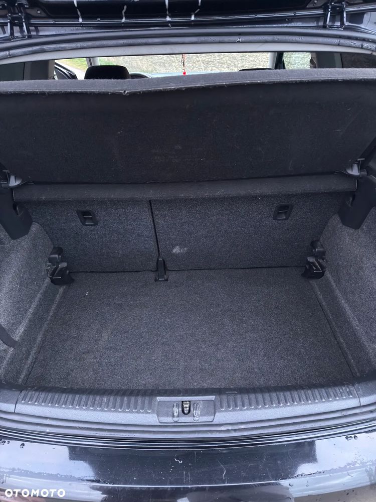 Volkswagen Polo - 24