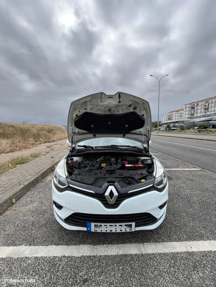 Renault Clio - 6