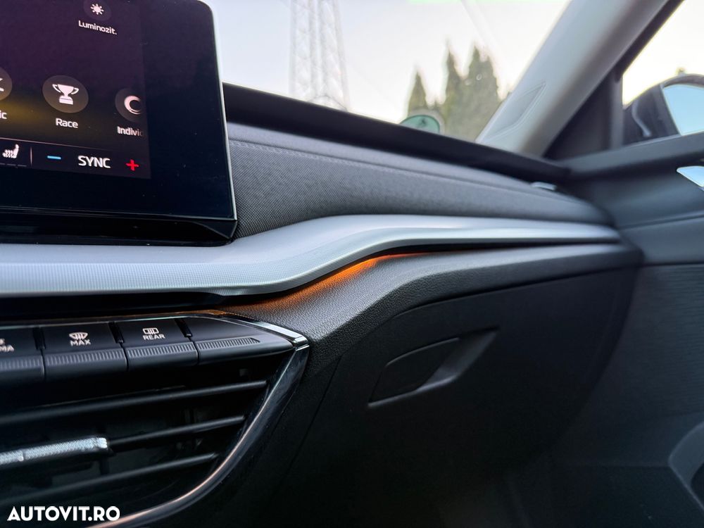 Skoda Octavia 2.0 TDI DSG First Edition - 22