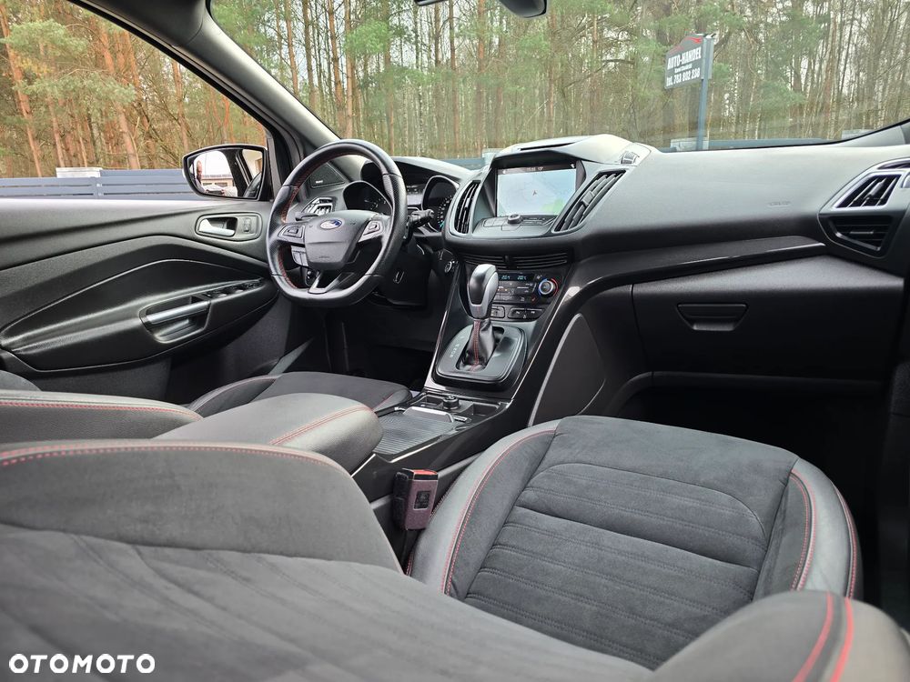 Ford Kuga 2.0 TDCi 4x4 ST-Line - 23