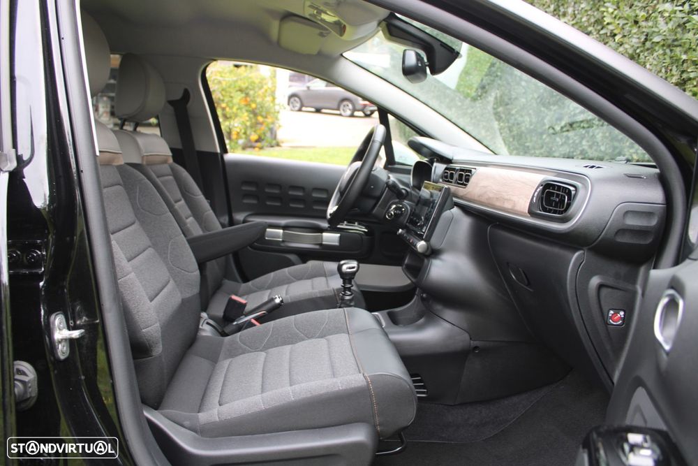 Citroën C3 1.2 PureTech Shine - 25