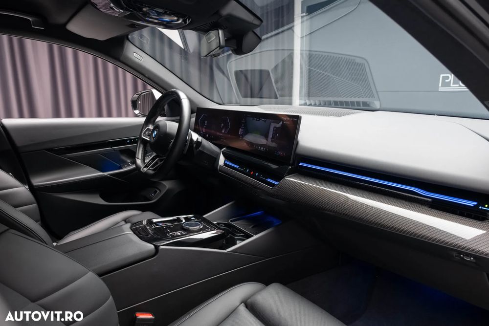 BMW Seria 5 520i Aut. - 25