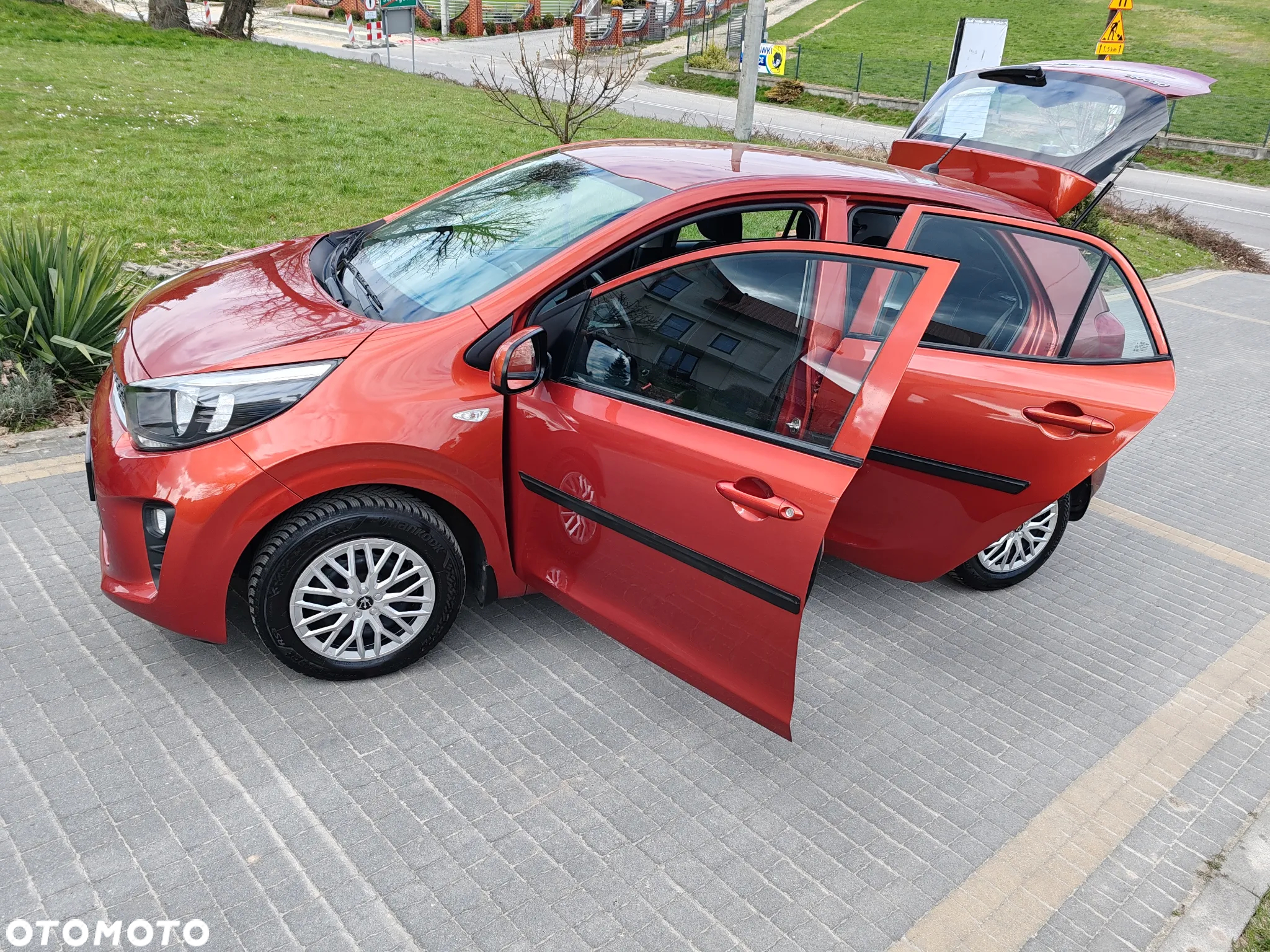 Kia Picanto - 36