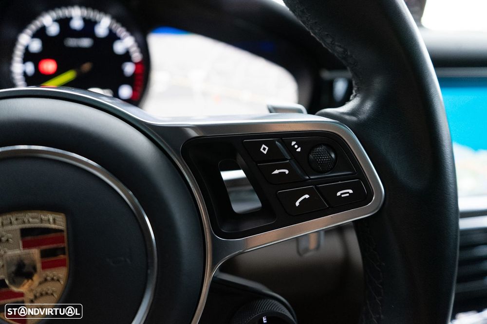 Porsche Panamera Sport Turismo 4 E-Hybrid - 43