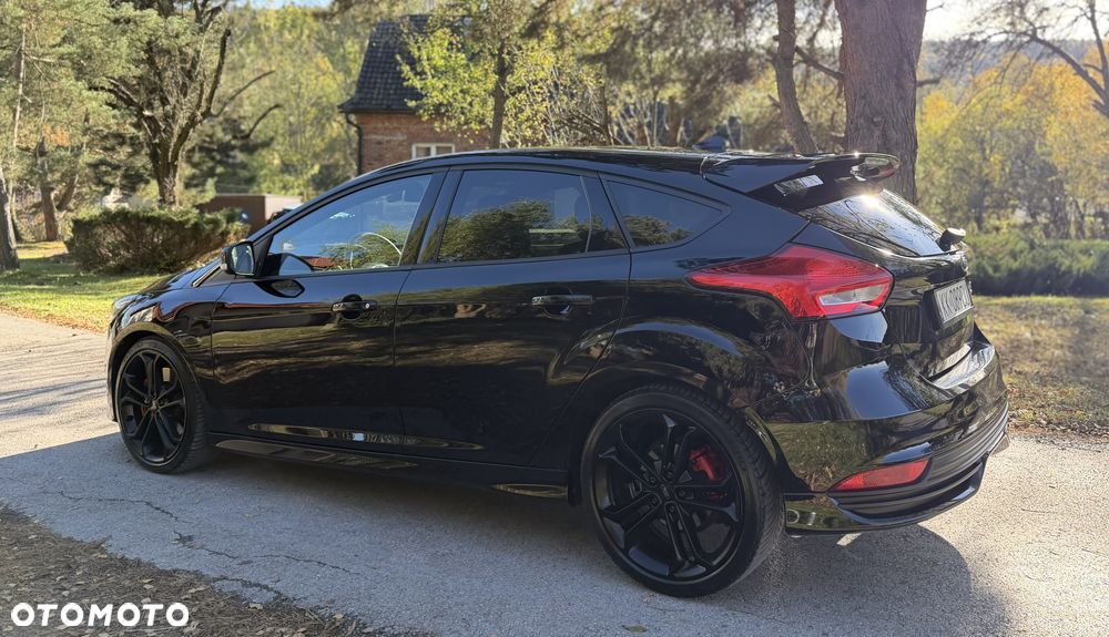 Ford Focus 2.0 EcoBoost ST mit Leder-Sport-Paket - 11