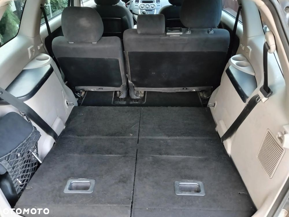 Mitsubishi Grandis 2.0 DI-D 6-Sitzer Intense - 9
