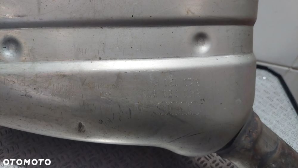 WYDECH KOŃCOWY AUDI A4 B8 NR 8K0253611AA - 2