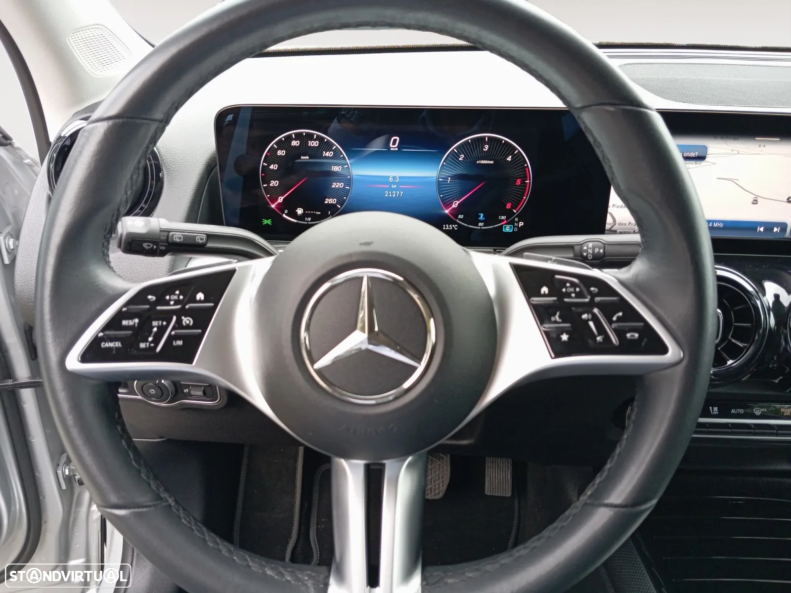 Mercedes-Benz GLB 180 d - 13