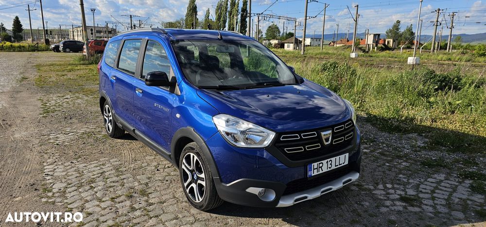 Dacia Lodgy TCe 130 GPF Stepway - 1