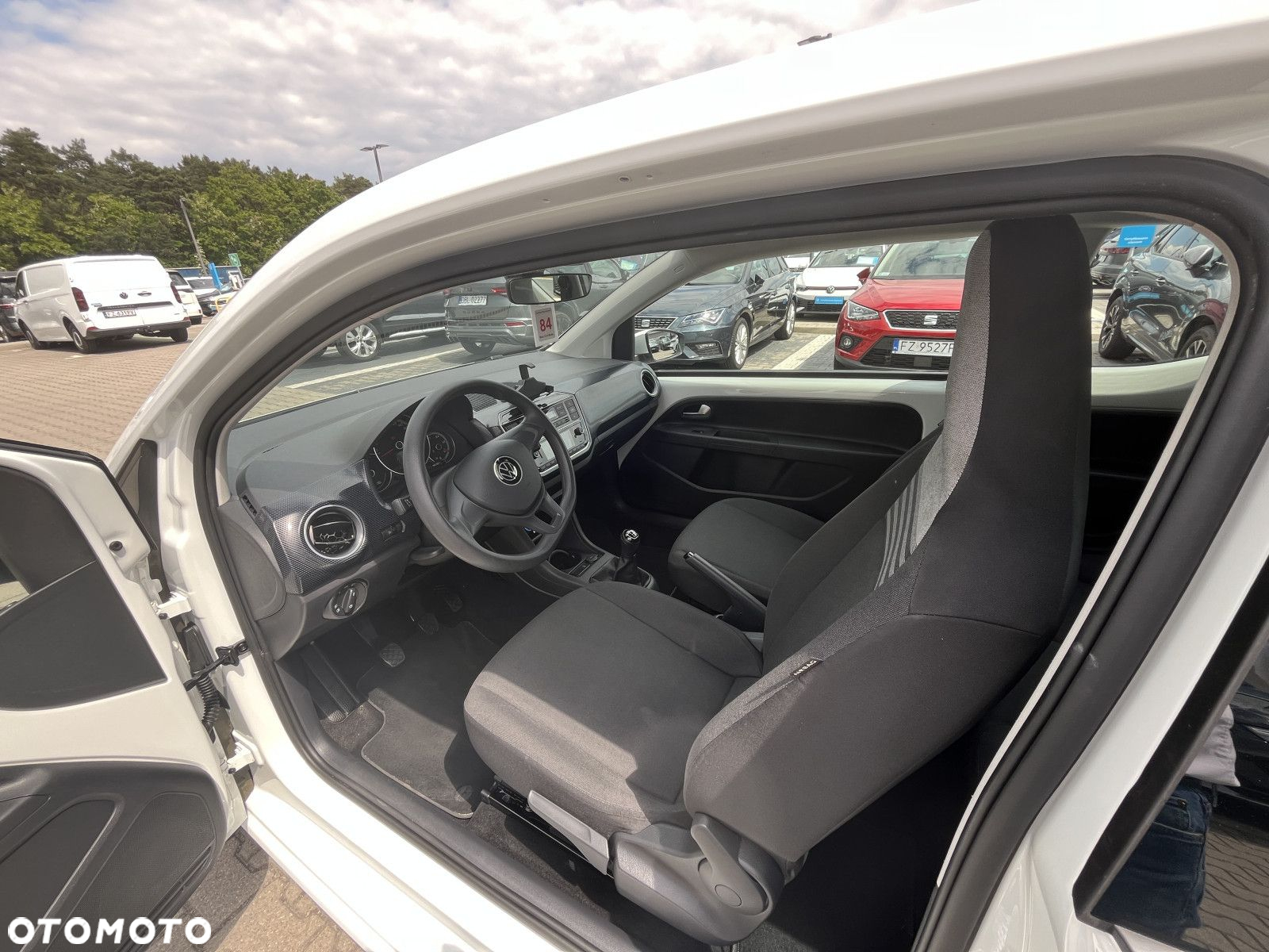 Volkswagen up! - 12