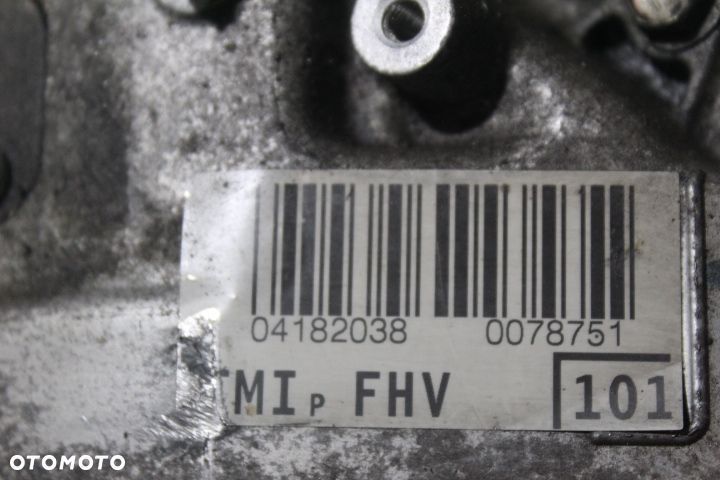 GŁOWICA SILNIKA TOYOTA AVENSIS II T25 2.2D4D - 6