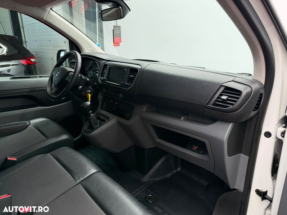 Opel Vivaro - 10
