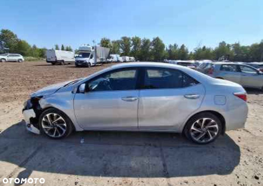 Toyota Corolla 1.6 Prestige - 4