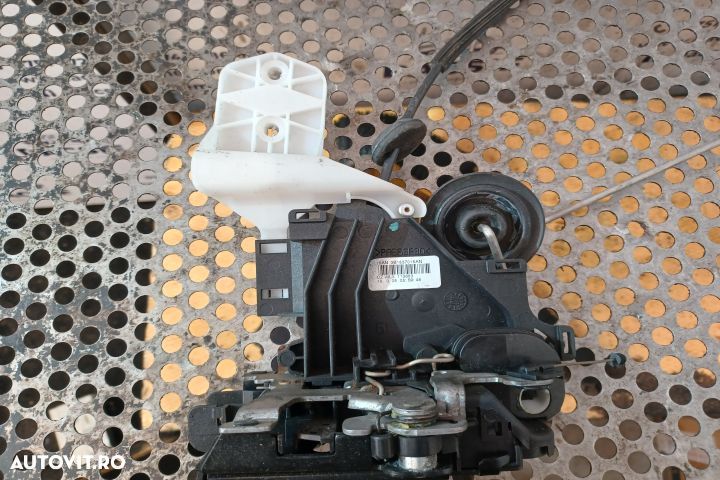BROASCA USA STANGA FATA Seat Ibiza - 2