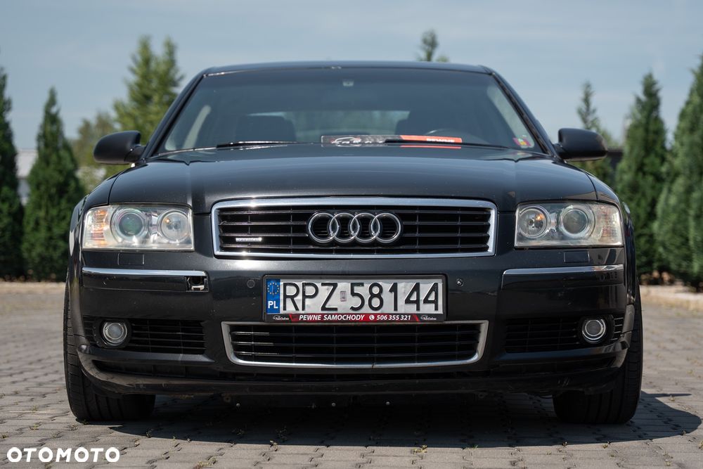 Audi A8 4.2 L Quattro - 18