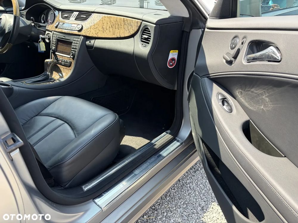 Mercedes-Benz CLS 350 - 23
