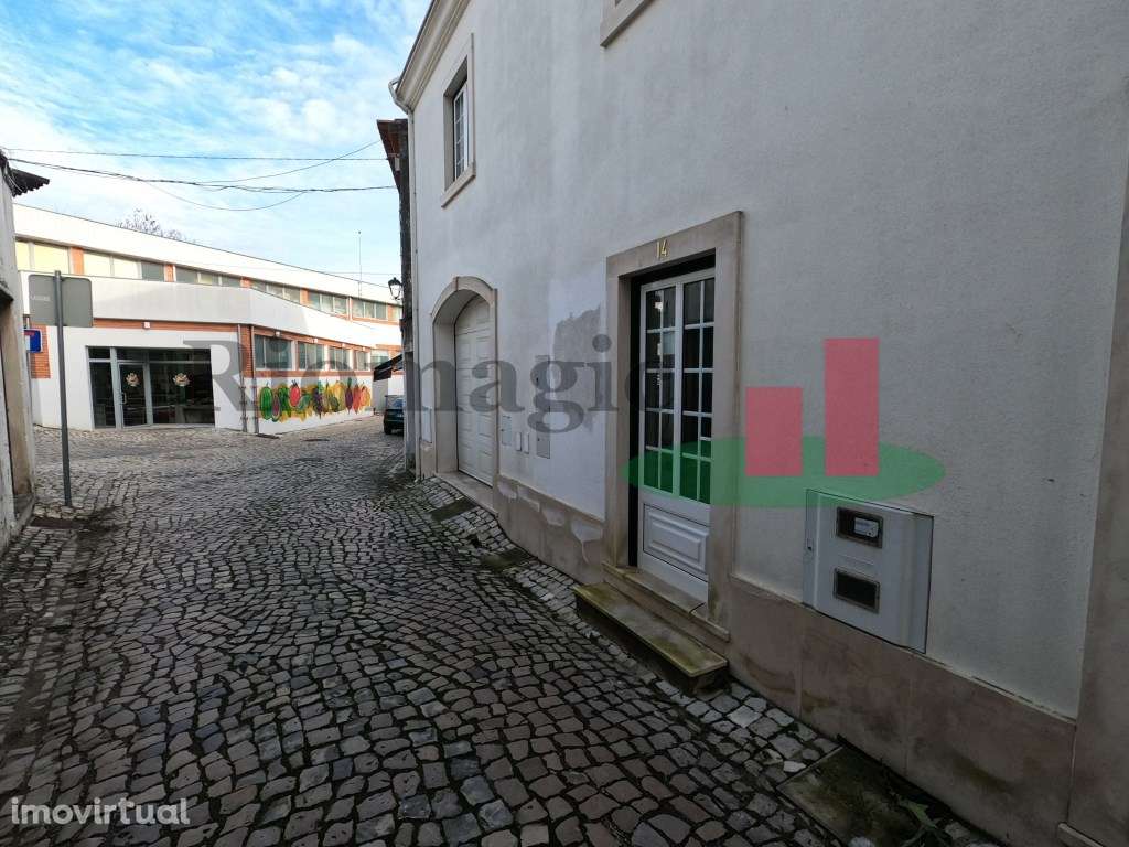 Escritório Centro de Rio Maior - Grande imagem: 3/10