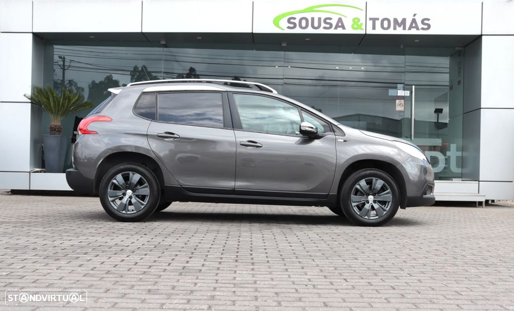 Peugeot 2008 1.2 PureTech Style - 5