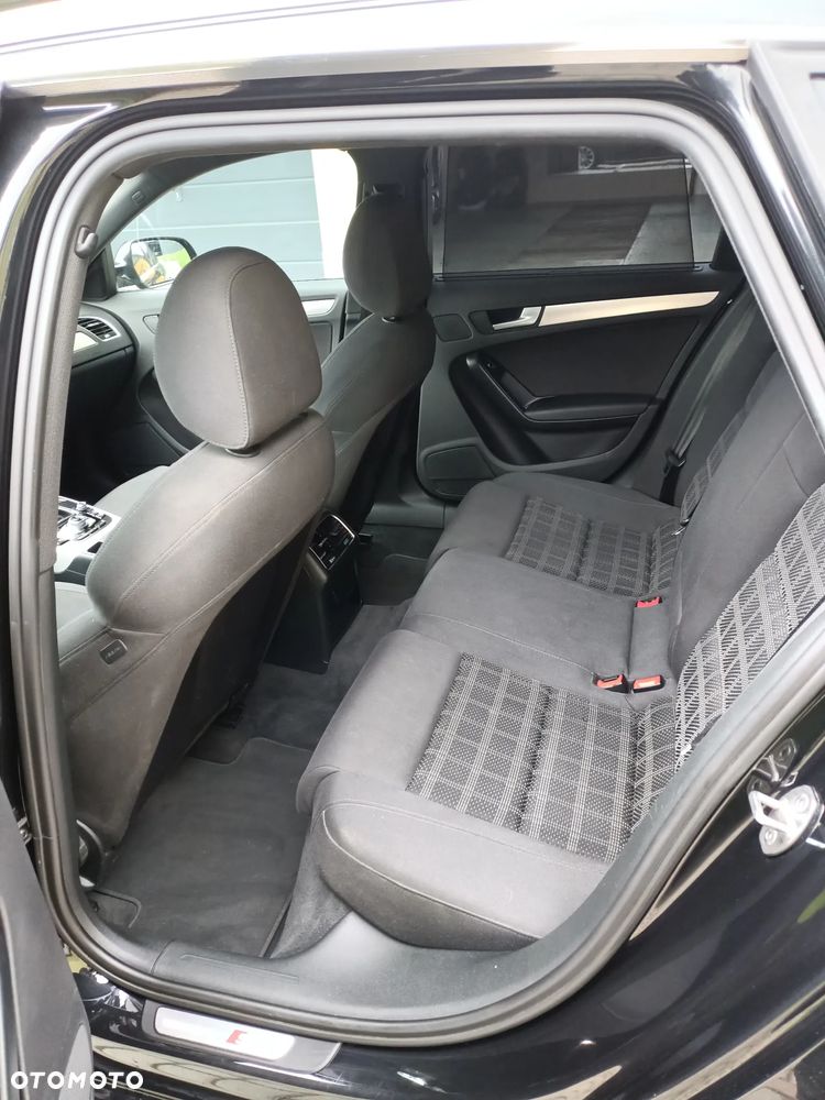 Audi A4 Avant - 16