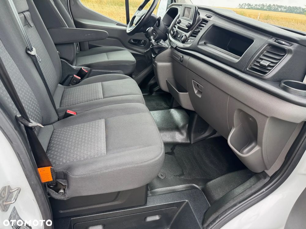 Ford Transit - 22