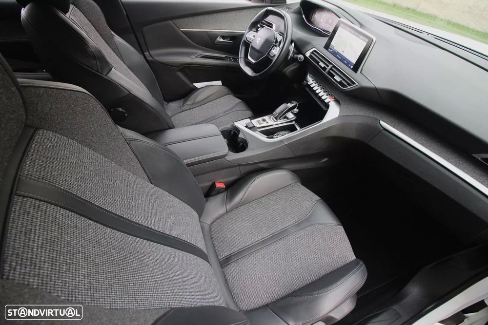 Peugeot 3008 - 25