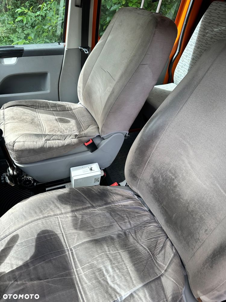 Volkswagen Transporter - 17