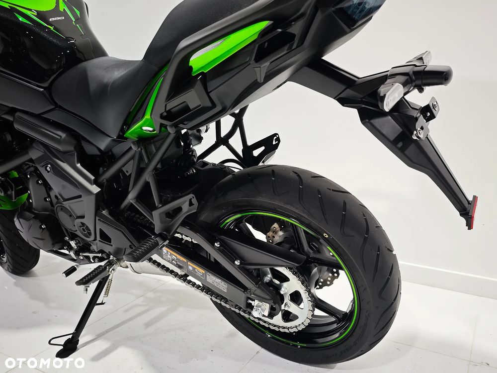 Kawasaki Versys 650 - 21