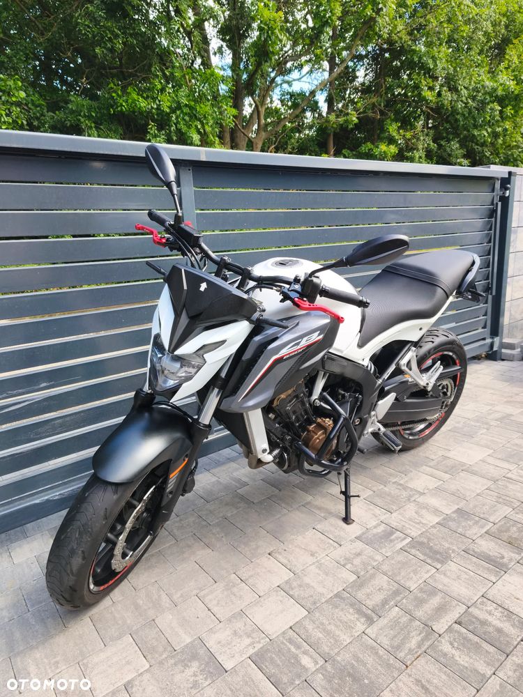 Honda CB - 4