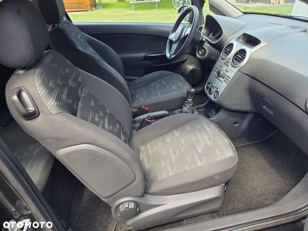 Opel Corsa - 11
