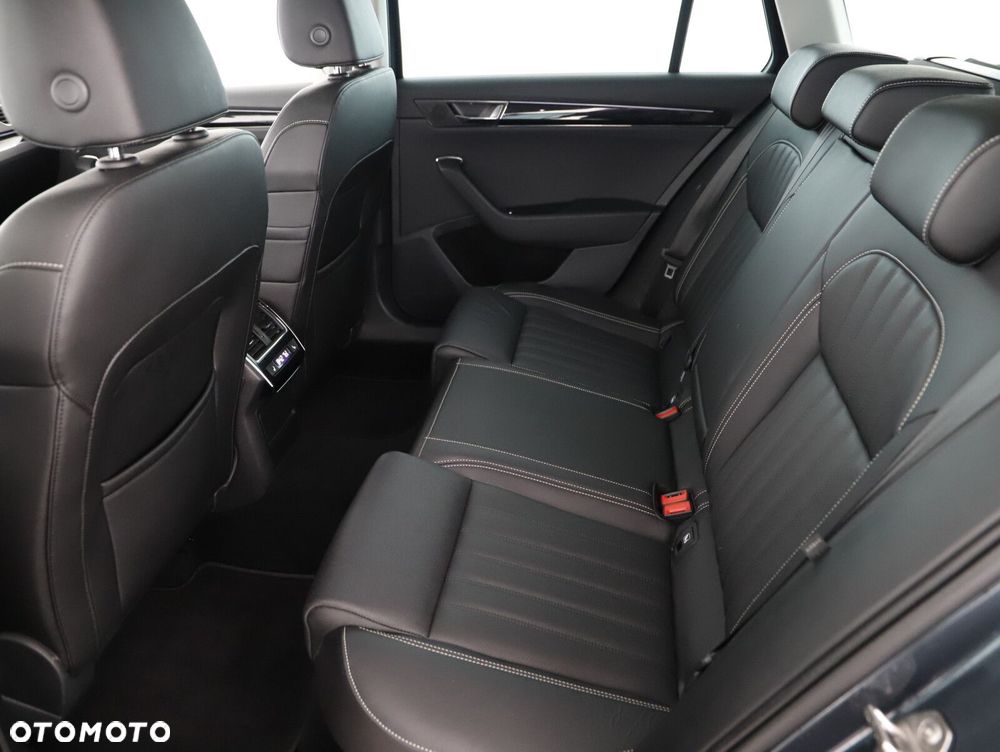 Skoda Superb 2.0 TSI 4x4 L&K DSG - 12