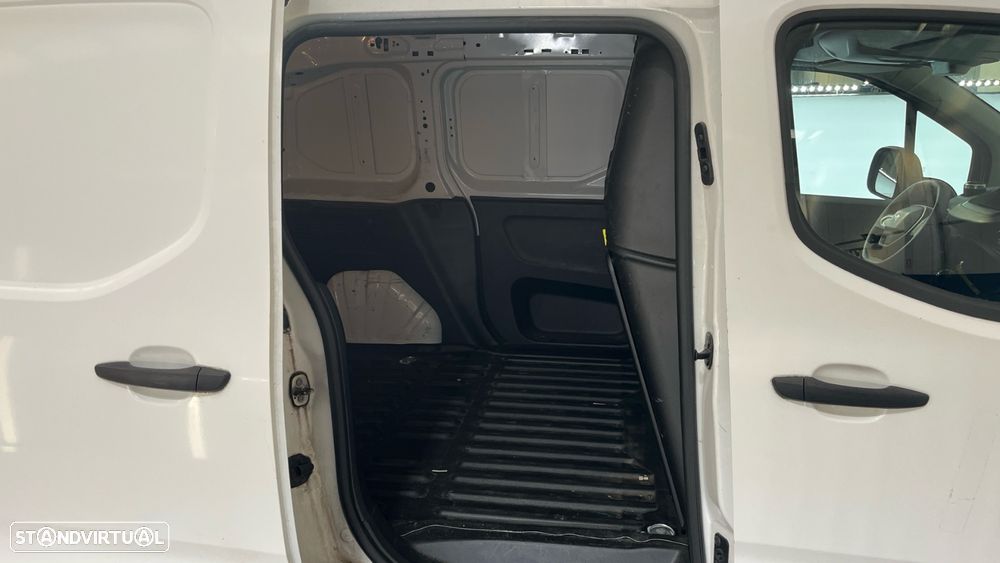 Peugeot Partner Diesel 1.6 BlueHDi L1 Premium IVA dedutível - 11