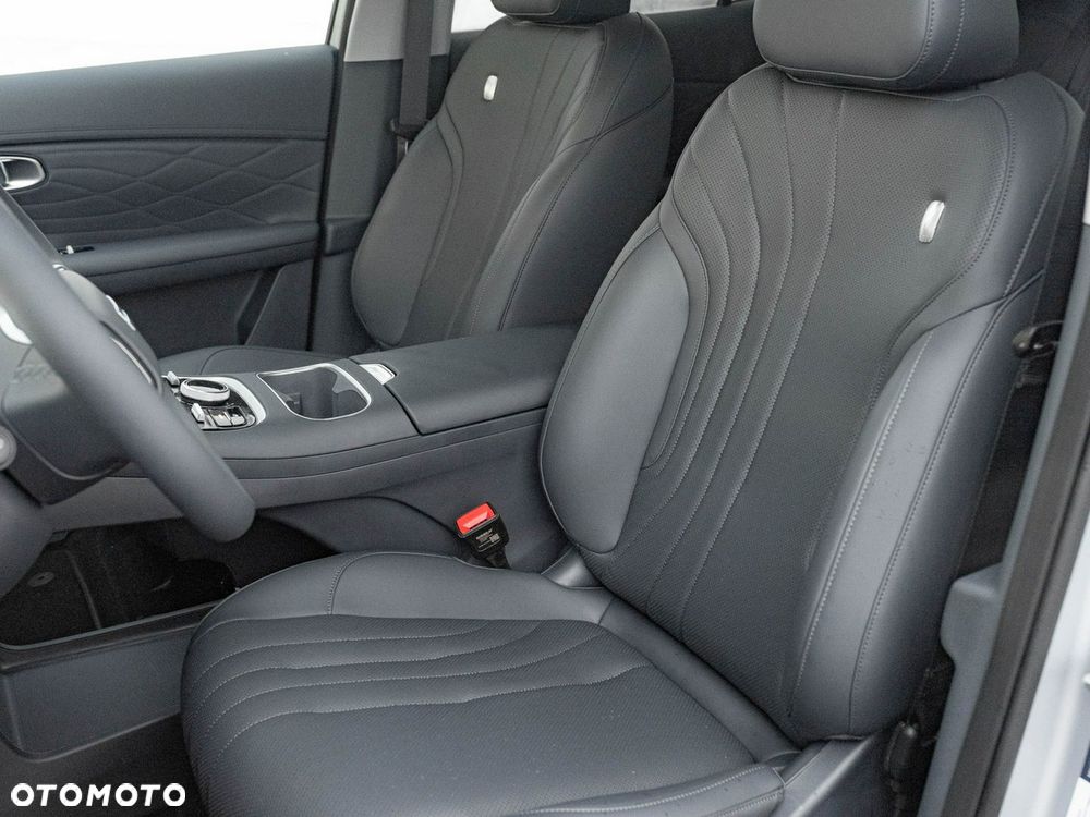 Geely Starray EM-i 1.5 PHEV Pro - 12