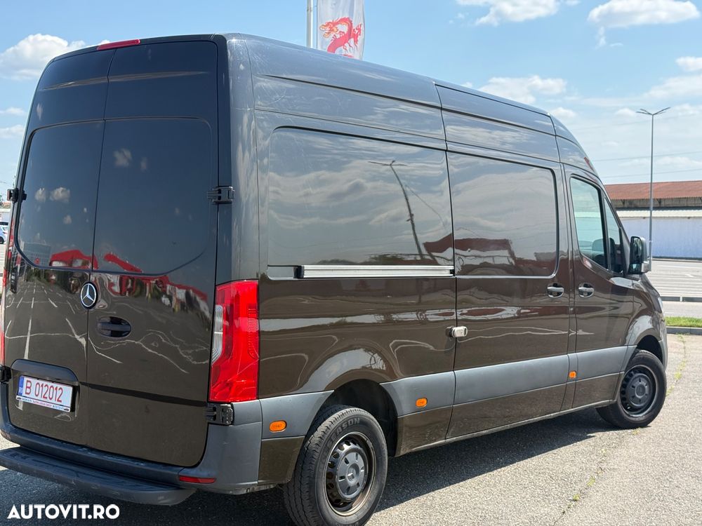 Mercedes-Benz Sprinter - 5