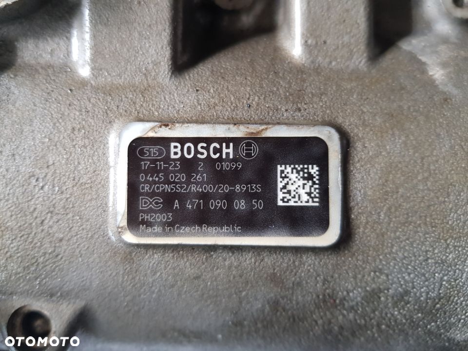Pompa wtryskowa Mercedes Actros MP4 OM471 4710900850 - 2
