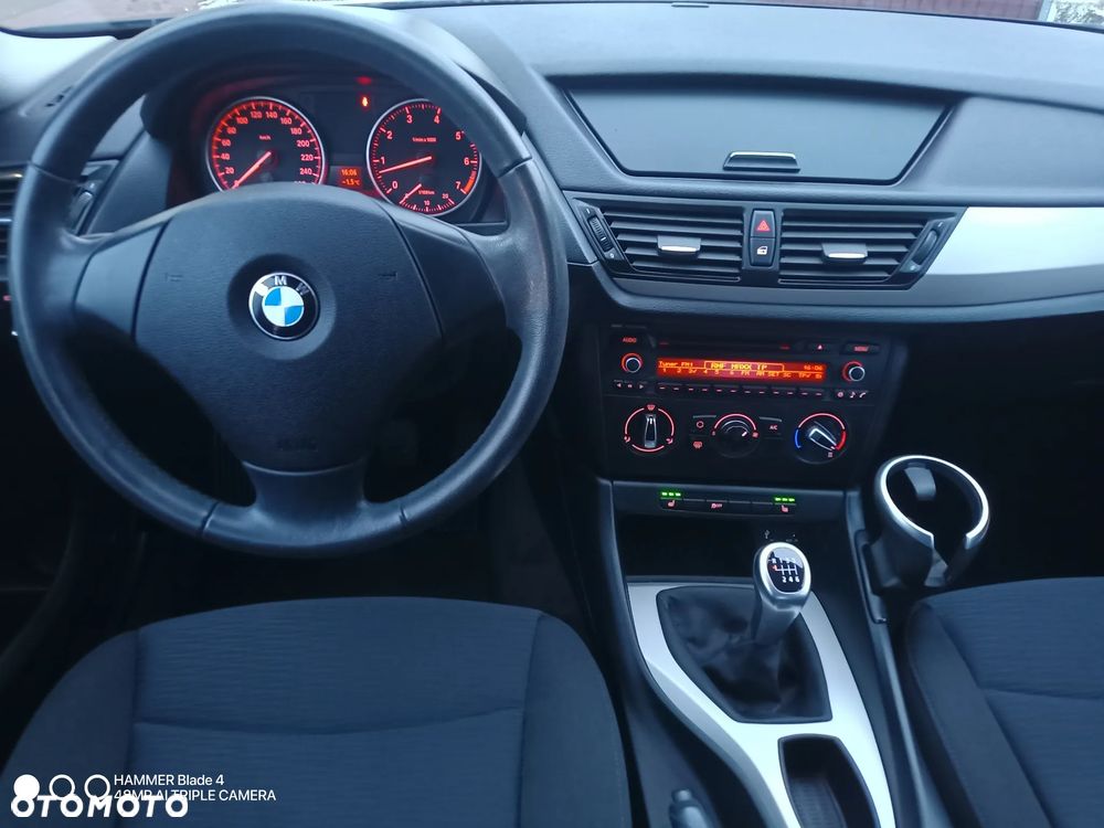BMW X1 sDrive18i - 14