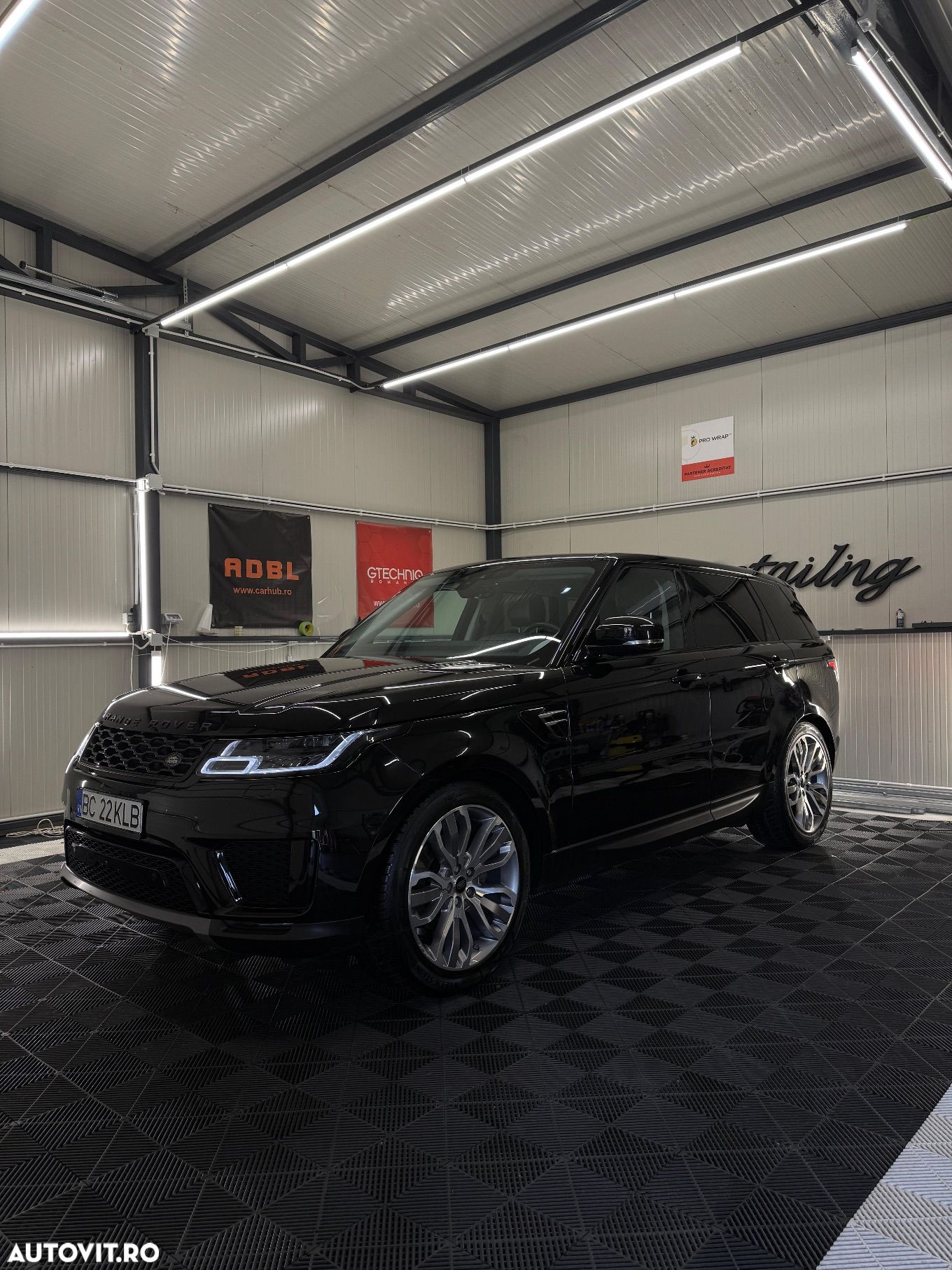 Land Rover Range Rover Sport - 1