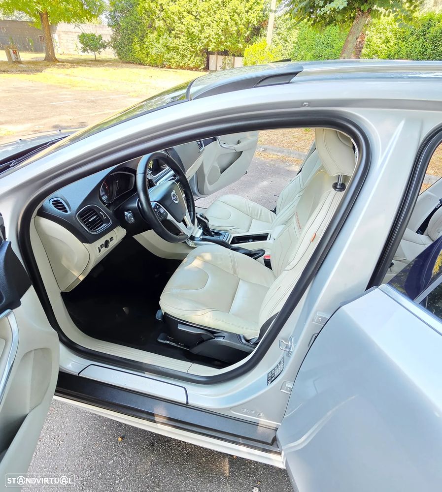 Volvo V40 2.0 D2 Volvo Ocean Race Geartronic - 31