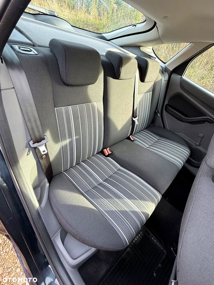 Ford Focus 1.6 16V Black Magic - 18