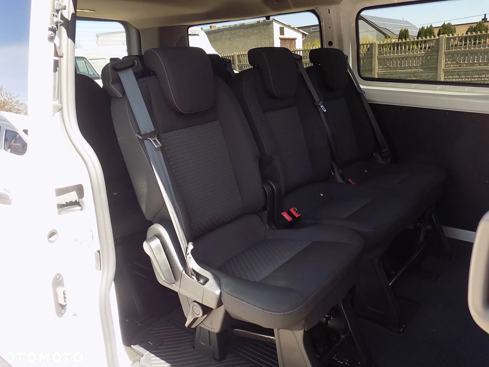 Ford Transit Custom Kombi-Van 320 L2H1 Trend - 31
