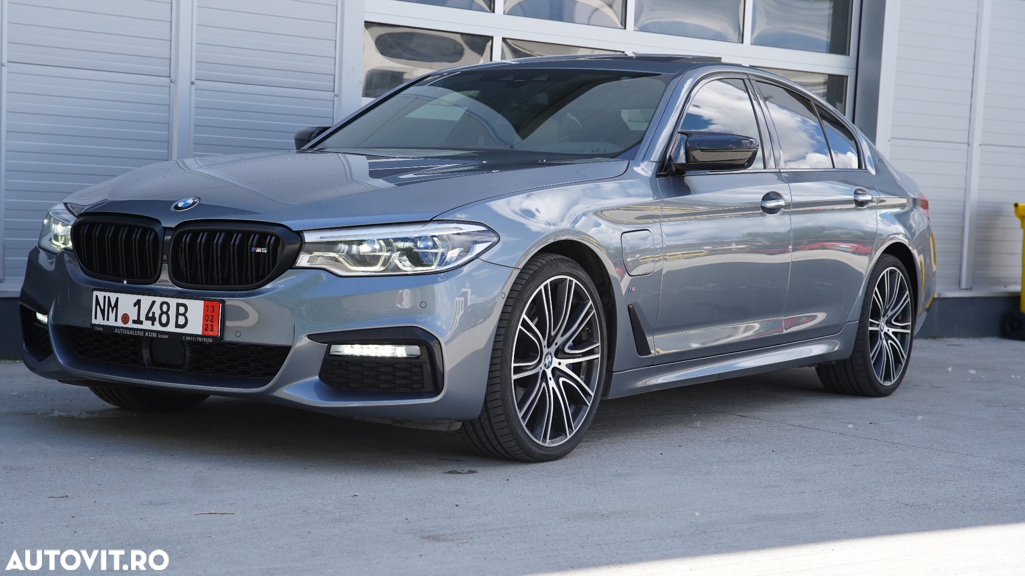 BMW Seria 5 520i AT - 13