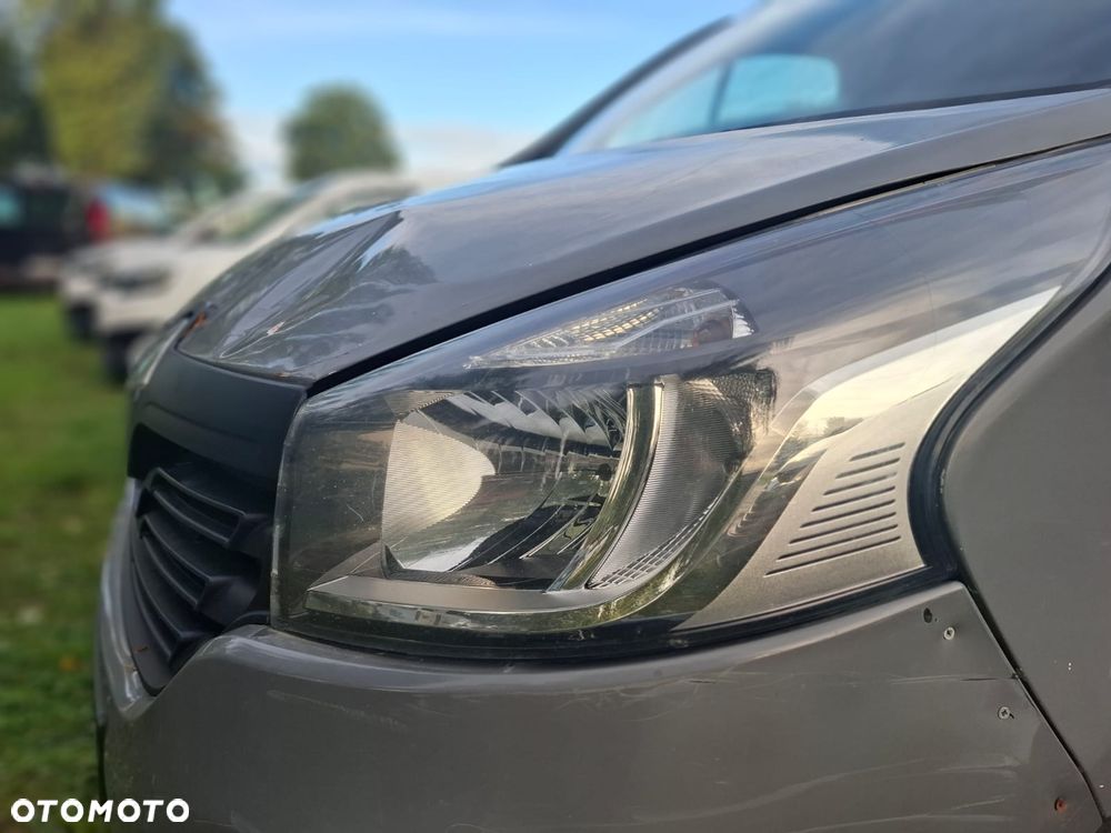 Renault Trafic 1.6 dCi - 20