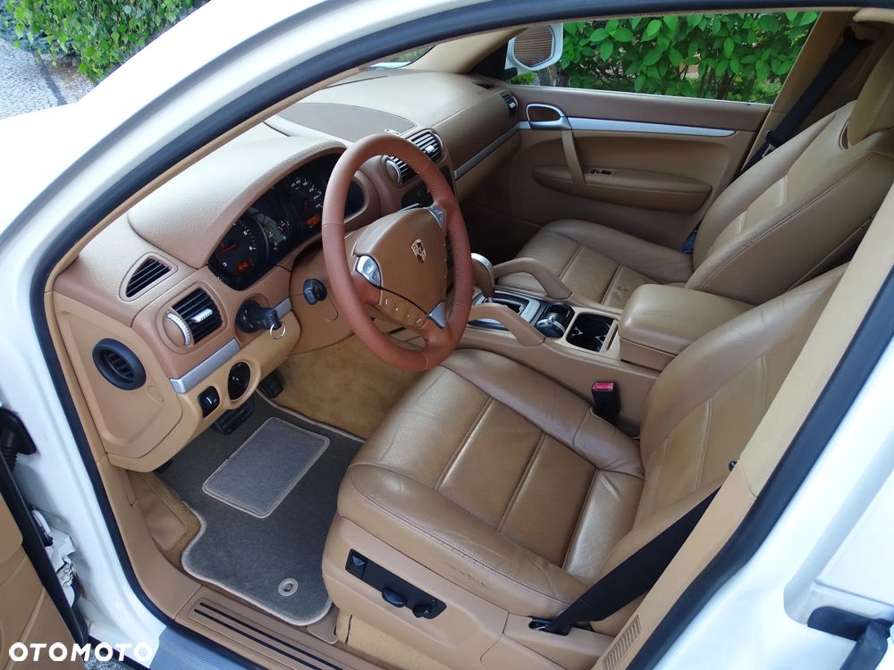 Porsche Cayenne Tiptronic S - 5
