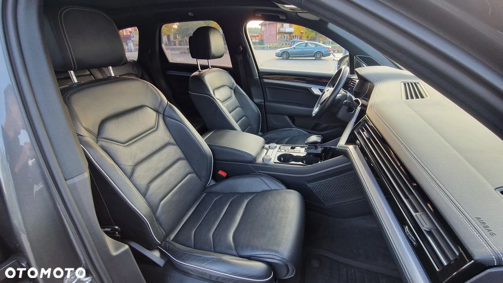Volkswagen Touareg 3.0 V6 TDI SCR 4Mot R-Line - 19