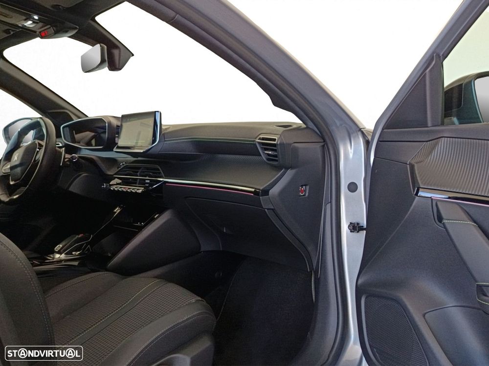 Peugeot 208 PureTech 130 EAT8 GT Pack - 28