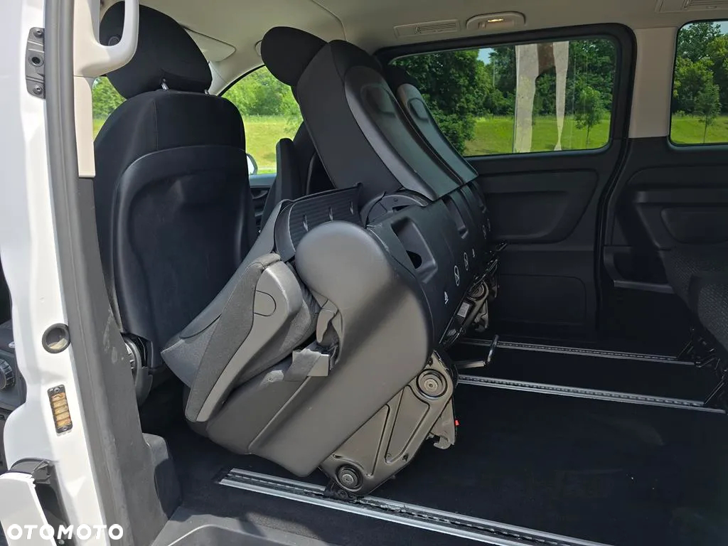 Mercedes-Benz Vito - 10