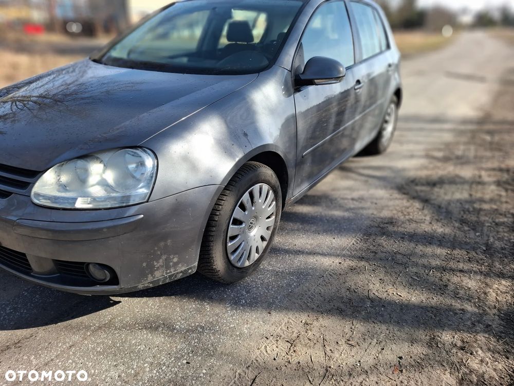 Volkswagen Golf - 18