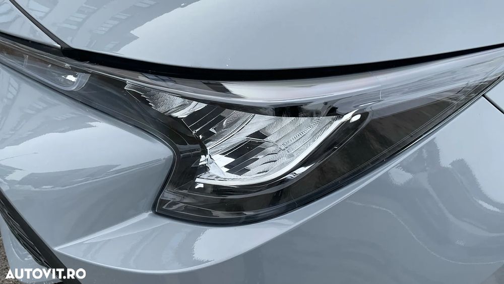 Toyota Corolla 1.8 HSD Dynamic - 31