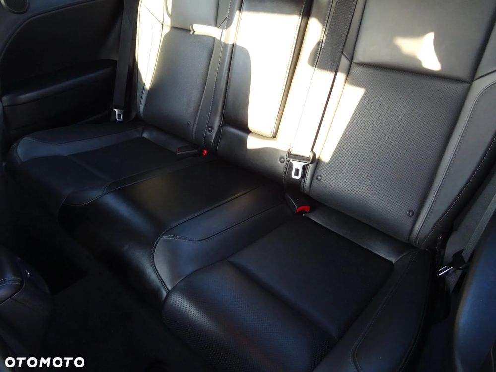 Dodge Challenger - 24